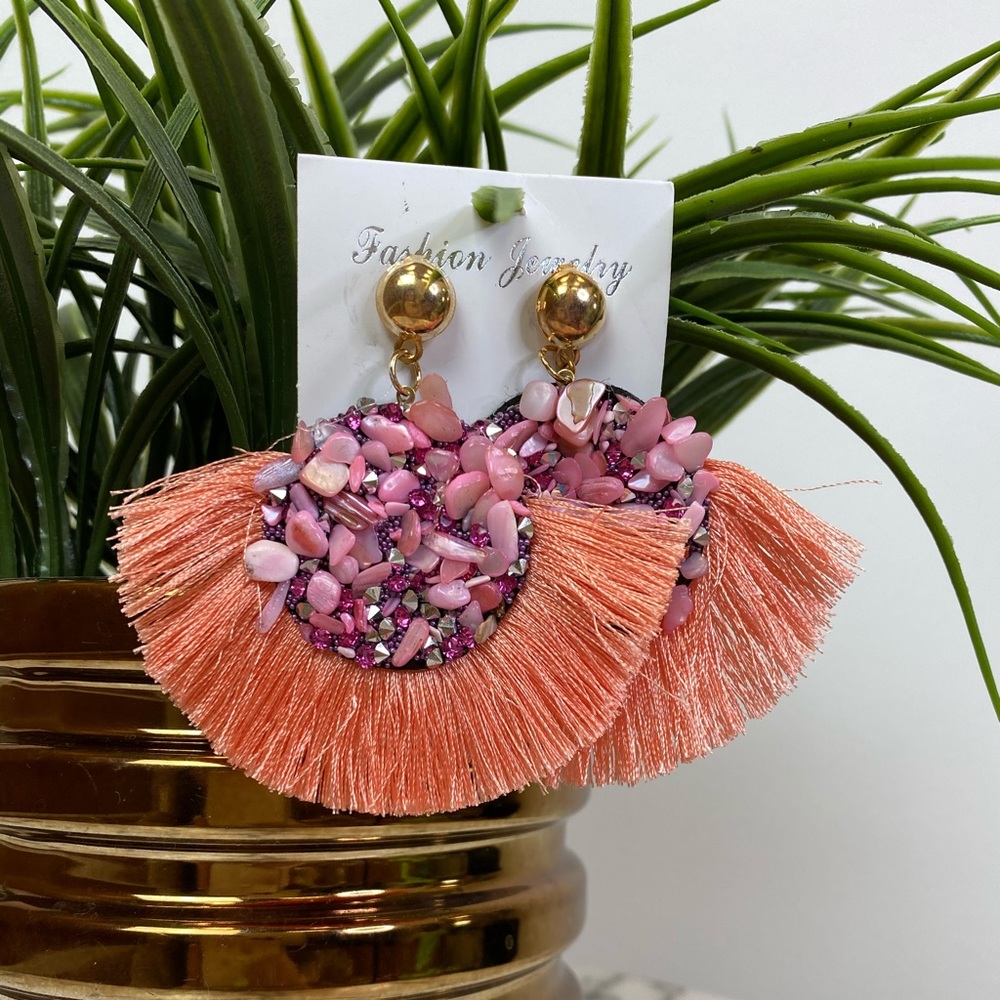 ‼️ Peach Pink Rock Stone Diamond Fan Earrings - Picture 5 of 8